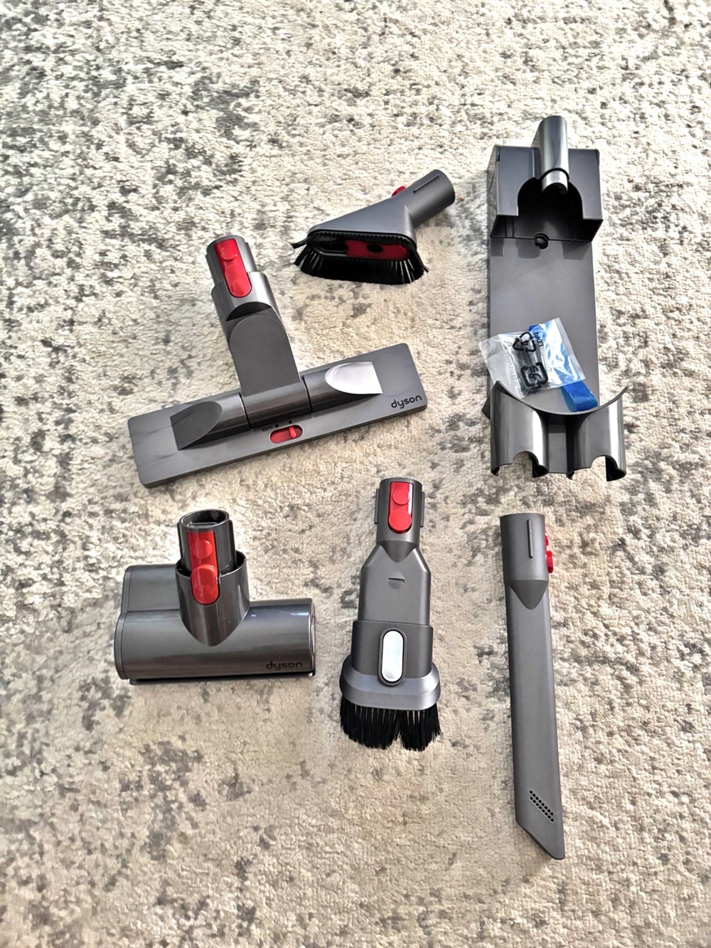 Dyson V7 Vacuum Cleaner Attachments/Accessories x 6